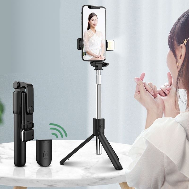 🔥6 In 1 Wireless Bluetooth Selfie Stick